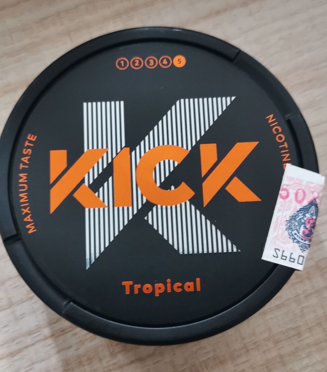 KICK TROPICAL ( Nicotine Content: 36 mg/pouch 20 Pouches )