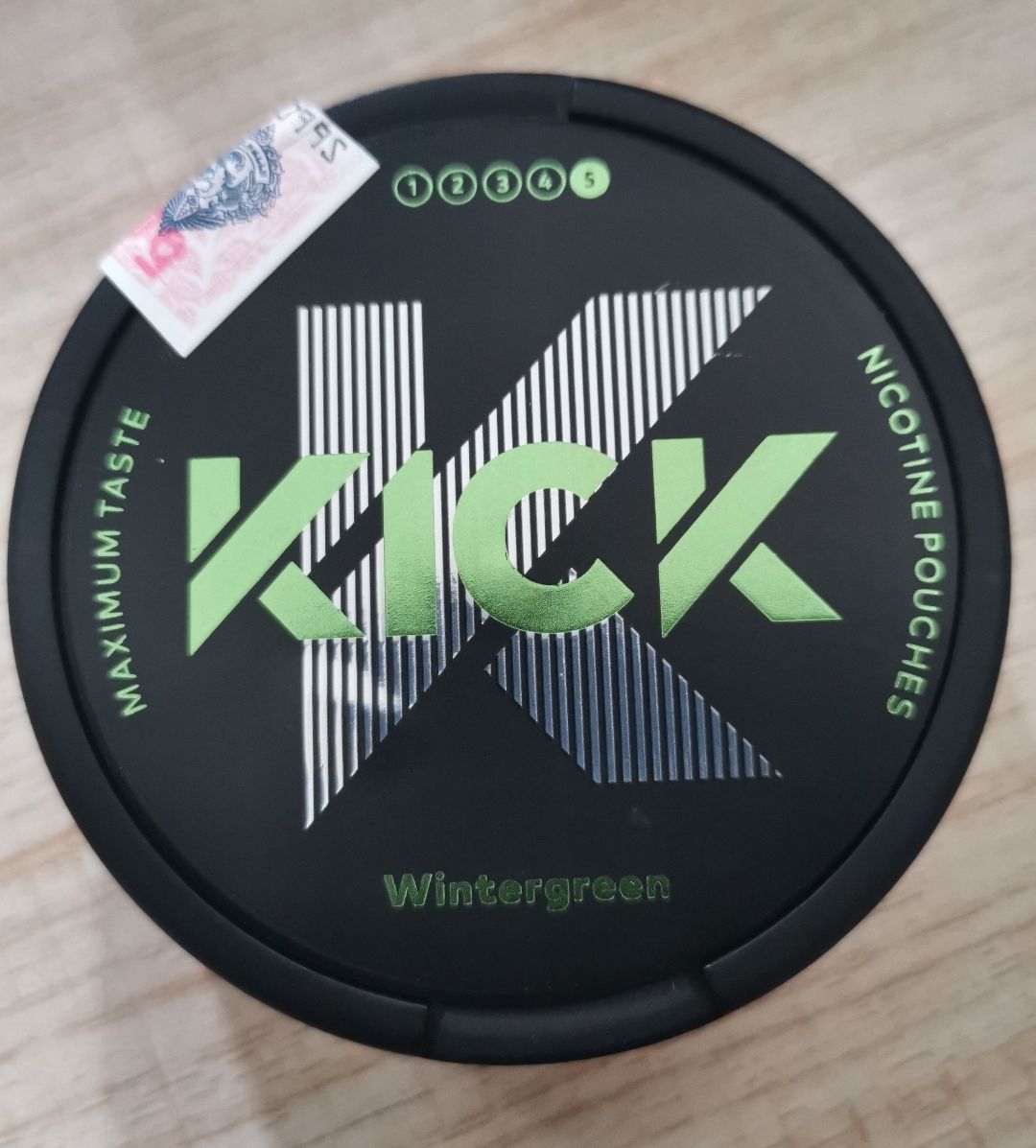 KICK WINTERGREEN ( Nicotine Content: 36 mg/pouch 20 Pouches )