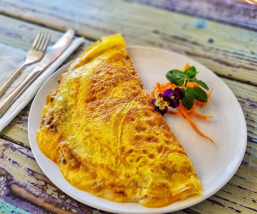 Spinach, Cheese & Feta Omelette