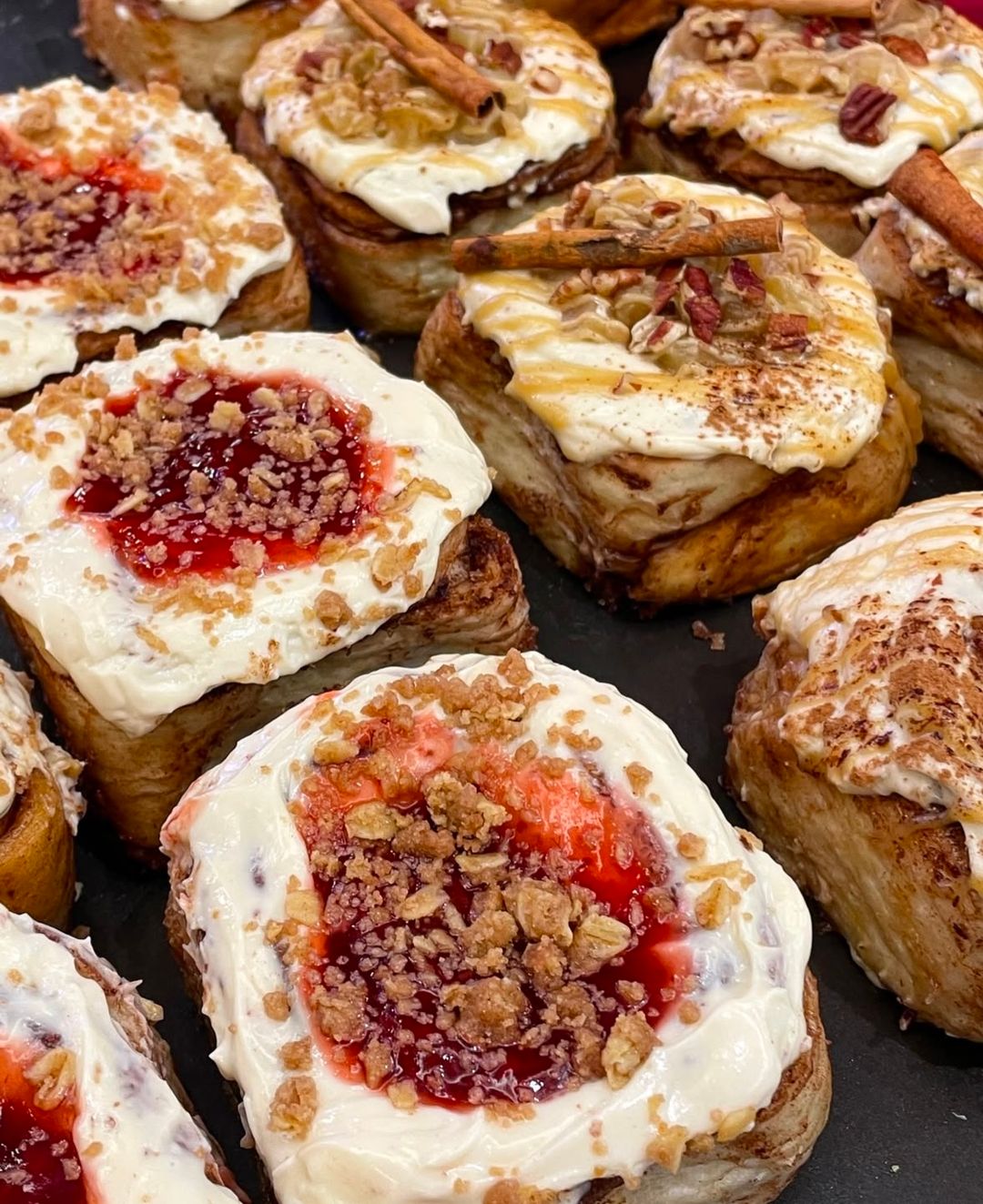 Cinnamon Rolls Set C 