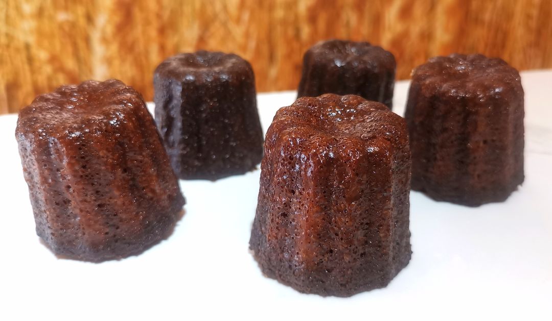 5 Canelés