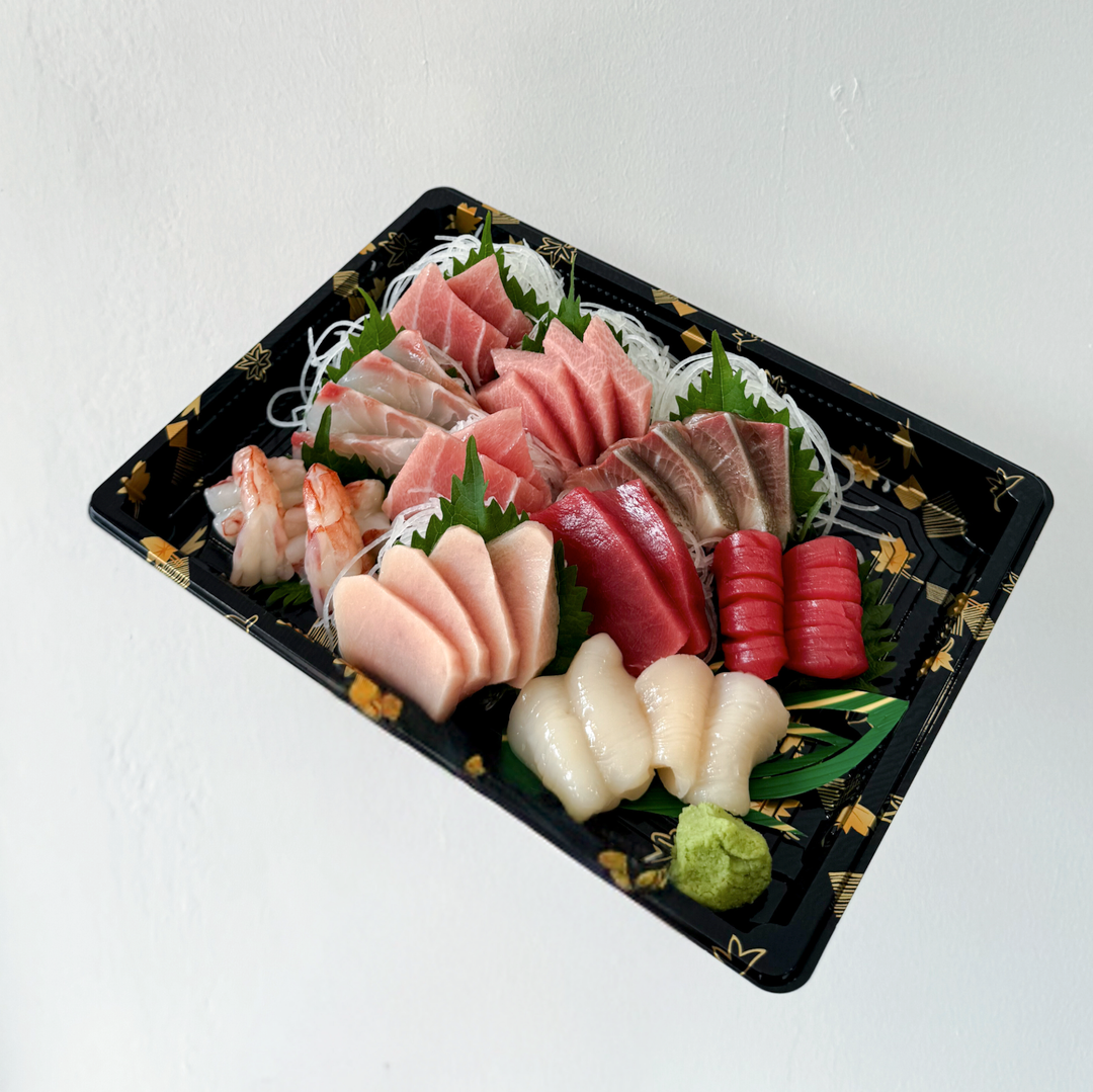 (大) 8 Kinds '特選' Sashimi Platter (32 slices)