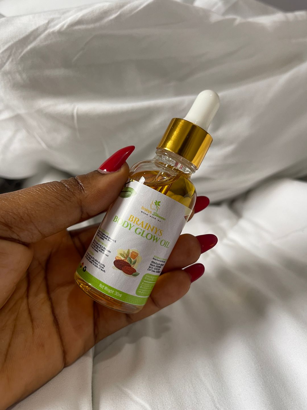 BODY GLOW OIL