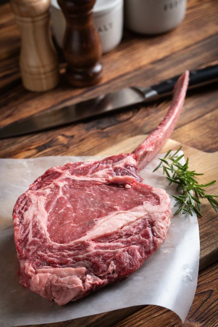 Tomahawk - Forequarter (French Trim) - 900g