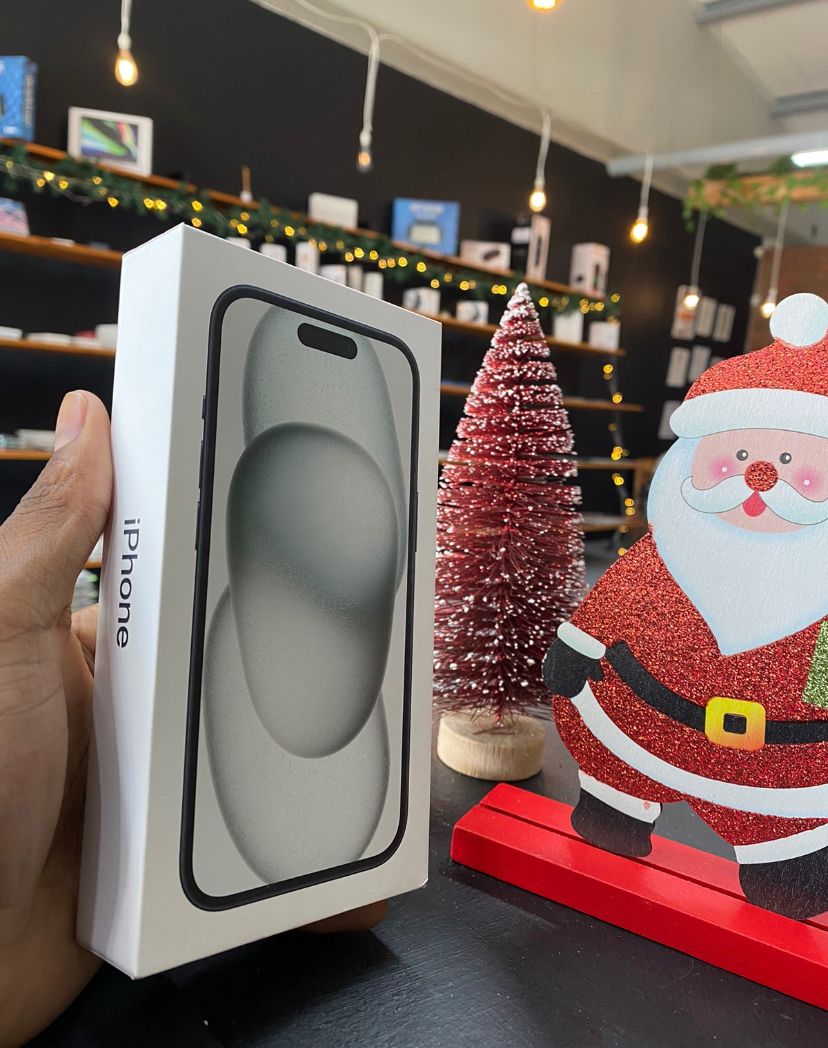 Apple iPhone 15 - 128GB🔥
