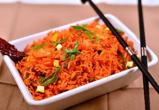 Chicken Schezwan rice