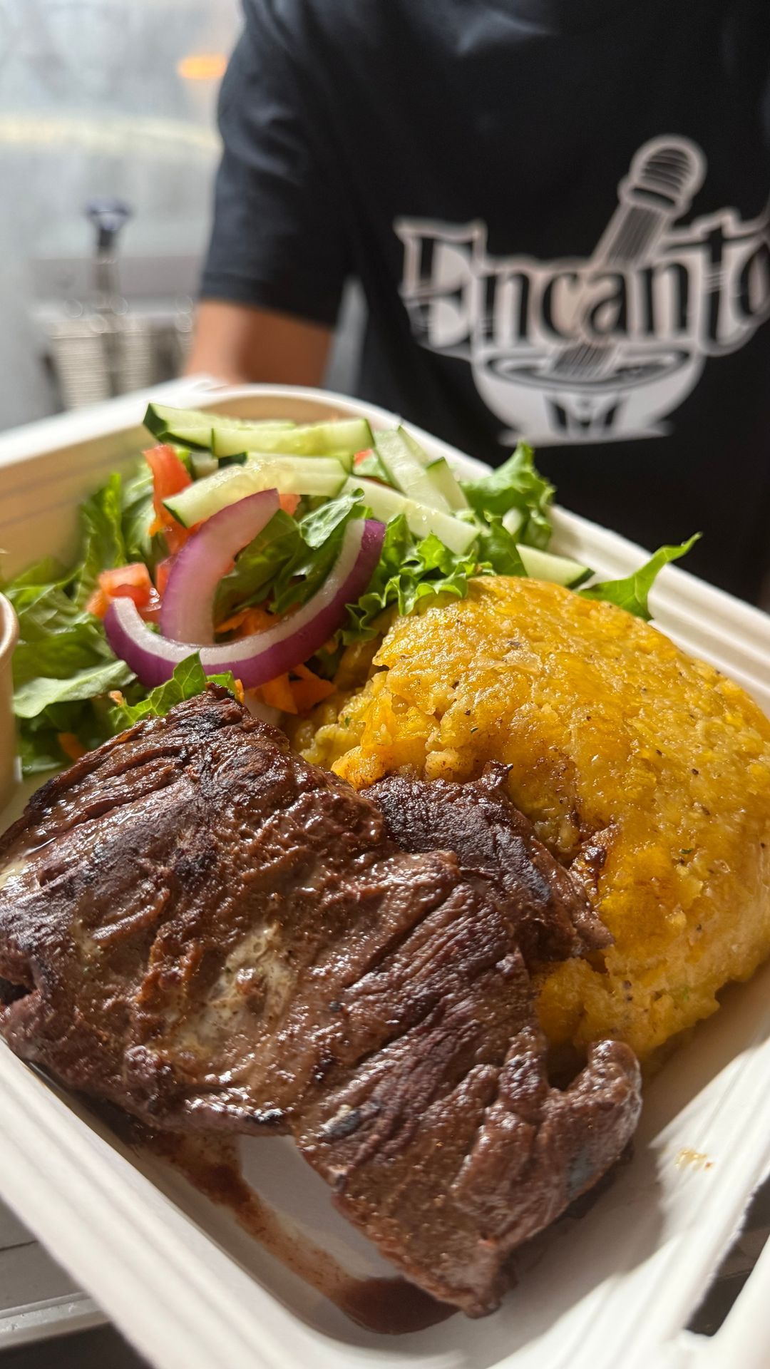 Mofongo Relleno de Churrasco 8oz (Skirt Steak) 