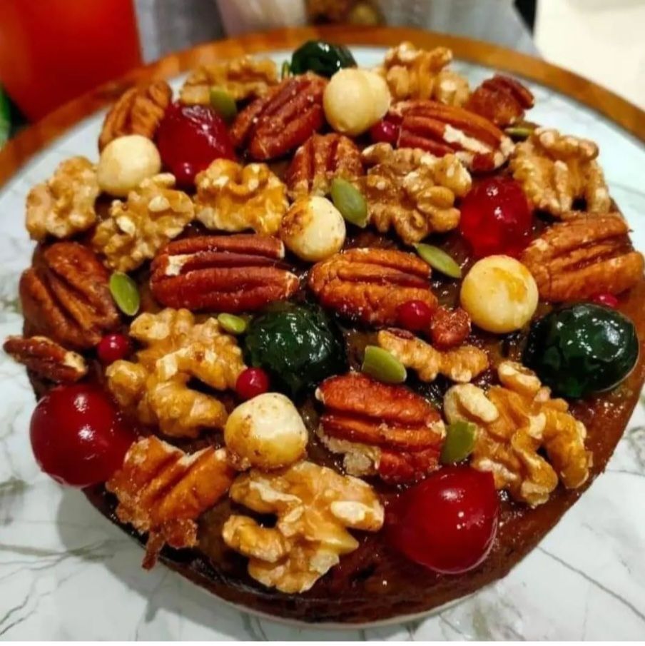 Rum & Cointreau 6" Round Cake