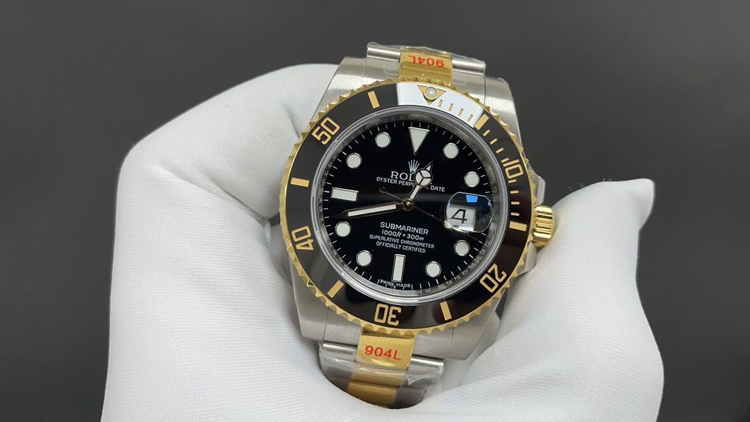 Rolex Submariner Date 