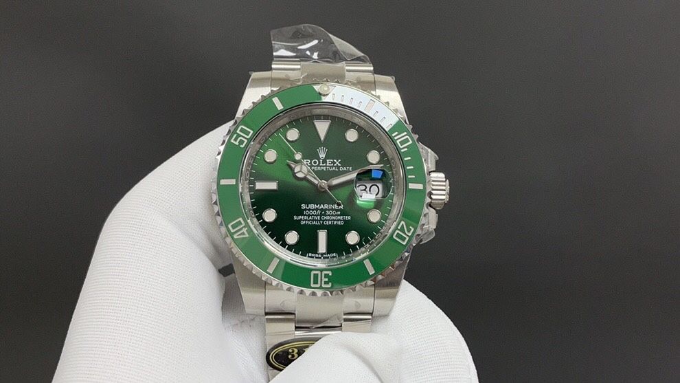 Rolex Submariner Date Hulk