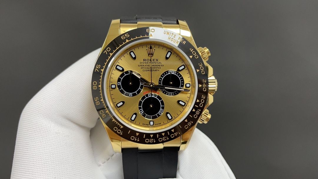 Rolex Cosmograph Daytona Yellow Gold With Champagne Dial