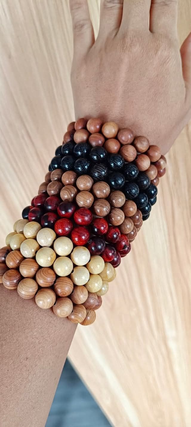 မြကြည်သာ_နံ့သာလက်ပတ် Collection