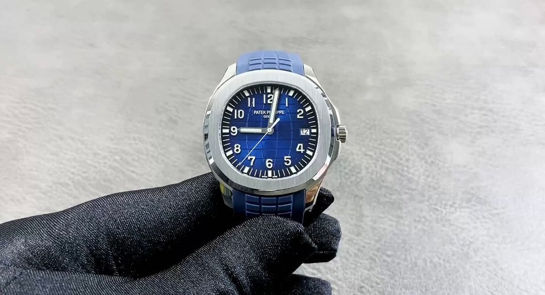 Patek Philippe Aquanaut-Bleu Dial