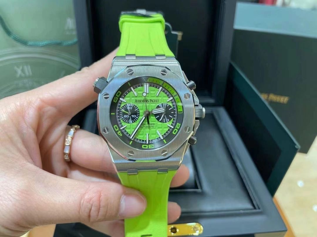 Audemars Piguet Royal Oak Offshore Diver - Green with Black Accents