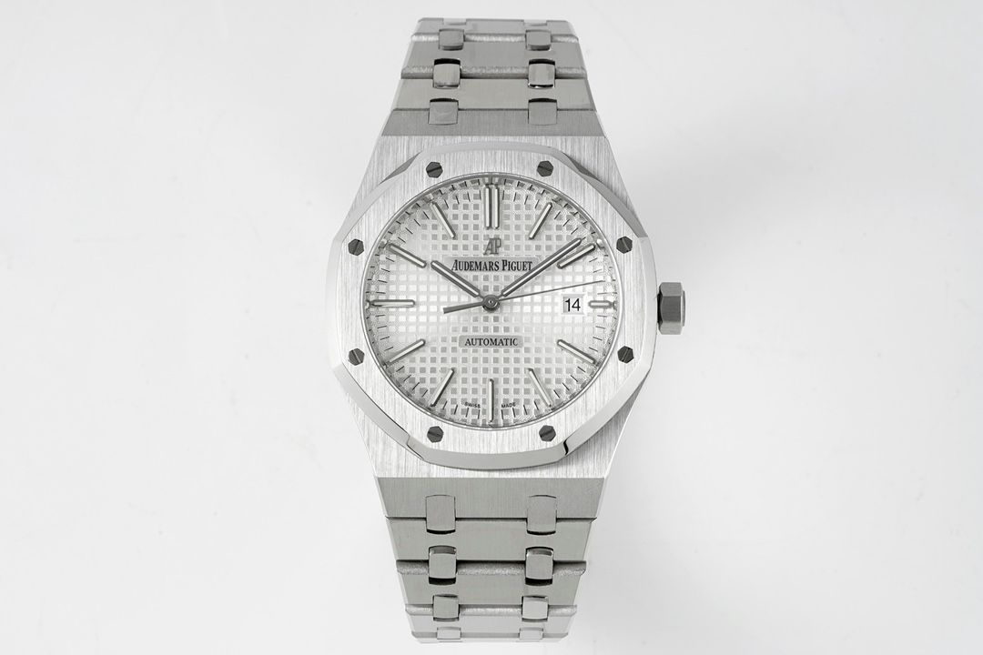 Audemars Piguet Royal Oak - Silver Dial