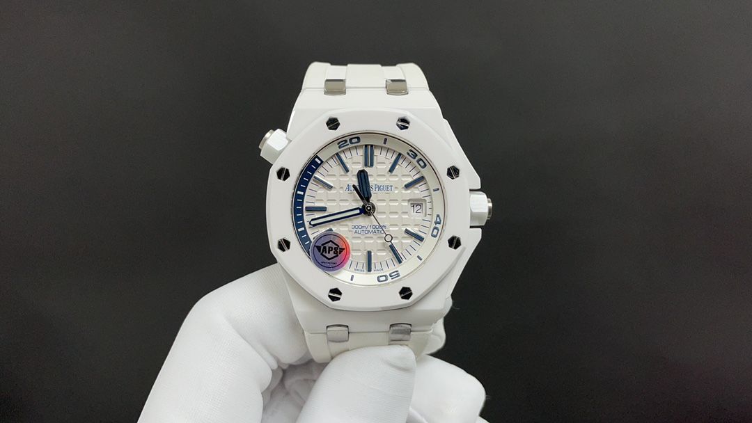 Audemars Piguet Royal Oak Offshore Diver - White Ceramic 