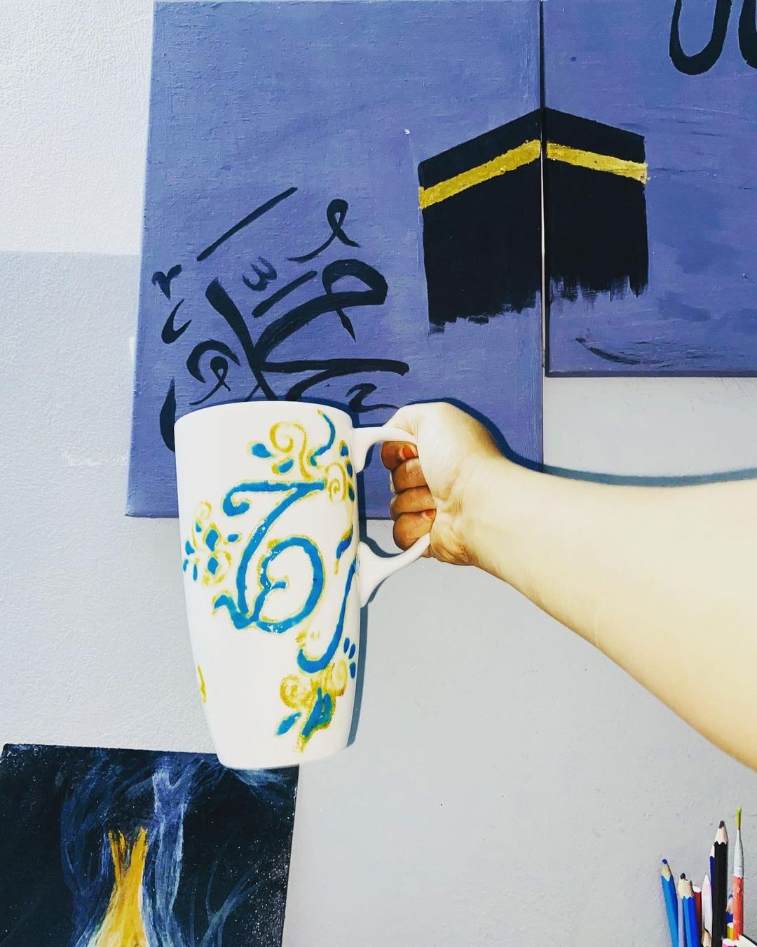 painted mugs