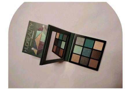 Hudabeauty Palette