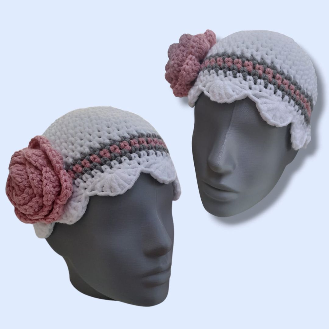 [PREORDER] Kids/Adult Scarlet Rose Beanie