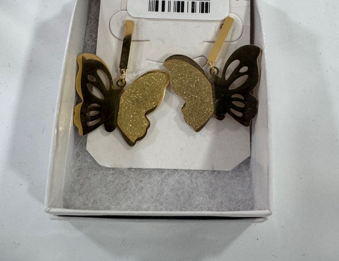 Earring gold with butterfly 