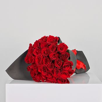 Red Roses bouquet / باقة ورد حمراء