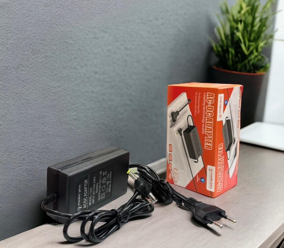 AC-DC ADAPTER (chargeur DVD)