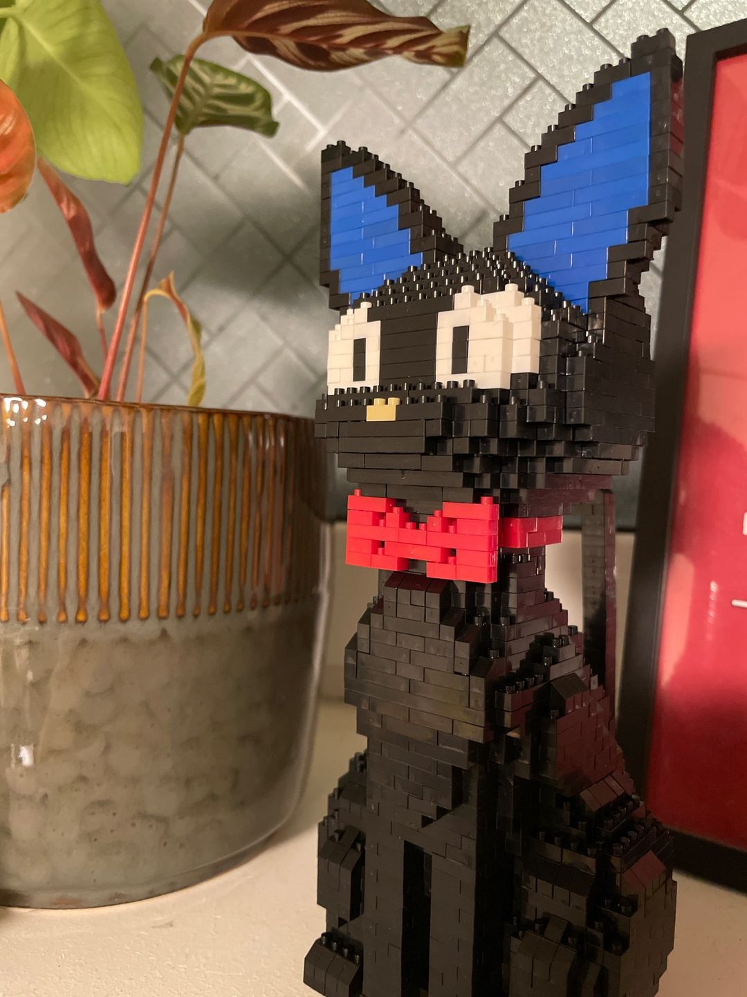 Jiji- Kiki's delivery service Building block