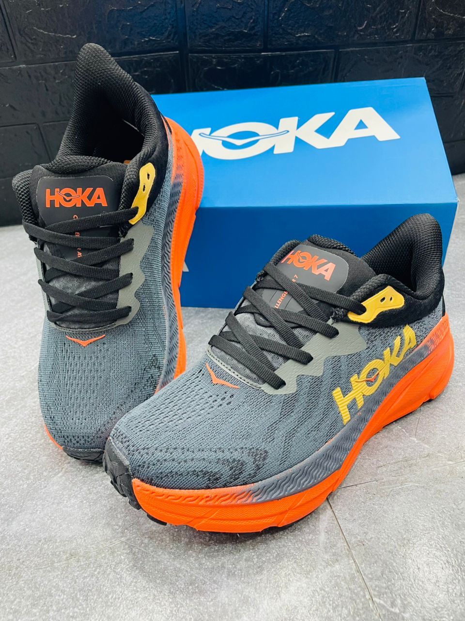 HOKA CHALLEGER 7