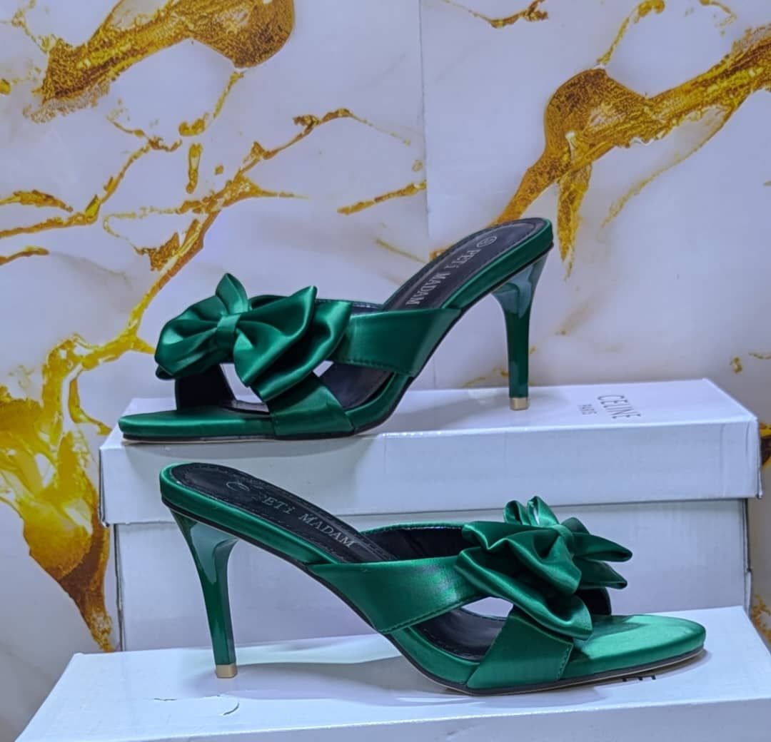 Givenchy Classic Heels - Green