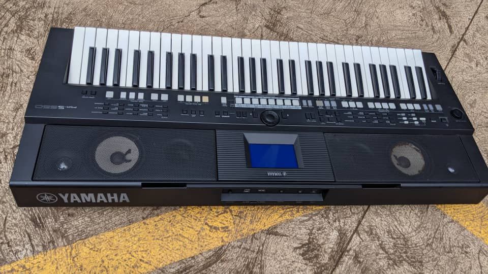 Yamaha PSR 650