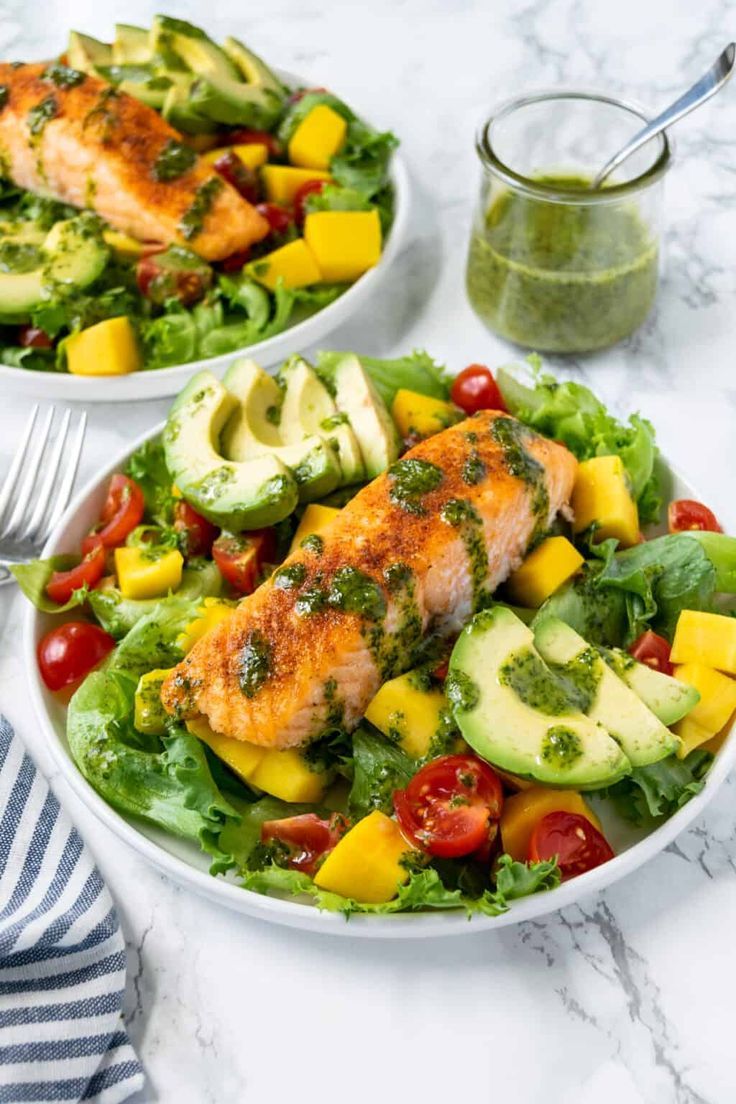 Grilled Salmon Salad 