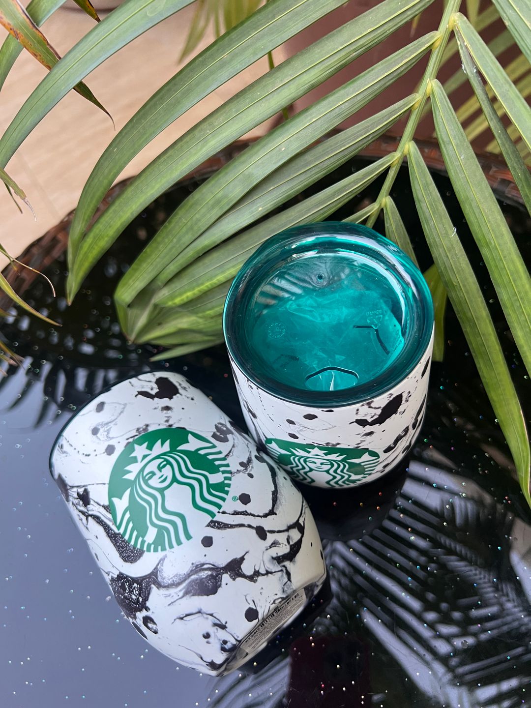 Mug starbucks marbré isotherme 