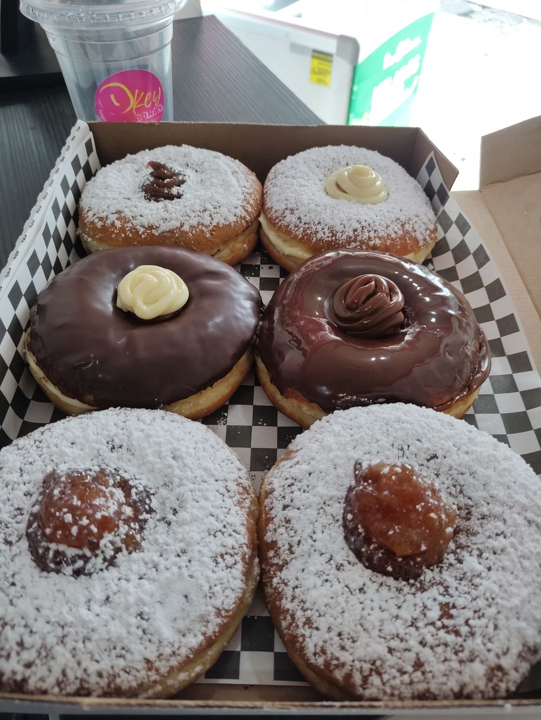 Caja de 6 donas Rellenas 