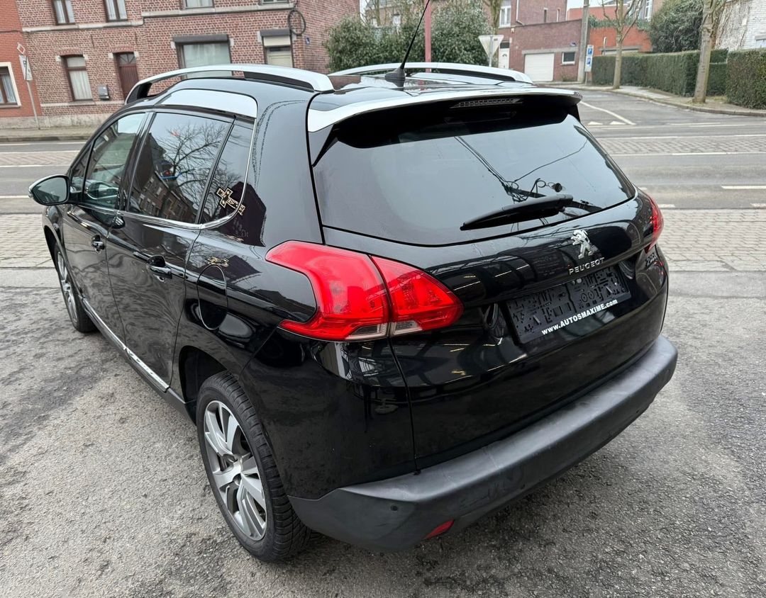 Peugeot 2008 1.6i 2015