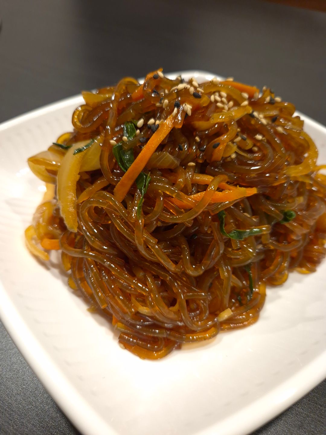 잡채Stir-fried sweet potato noodles