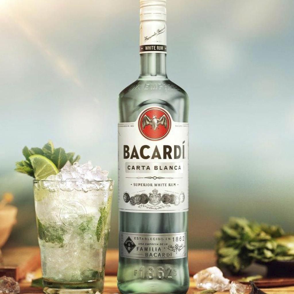 Bacardi Carta Blanca Ron Blanco con Notas de Almendras y Vainilla 980 mL