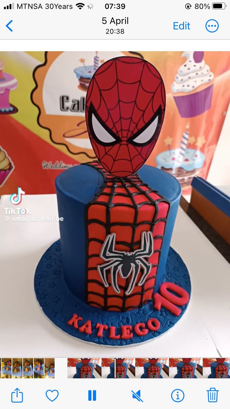 spiderman Cake