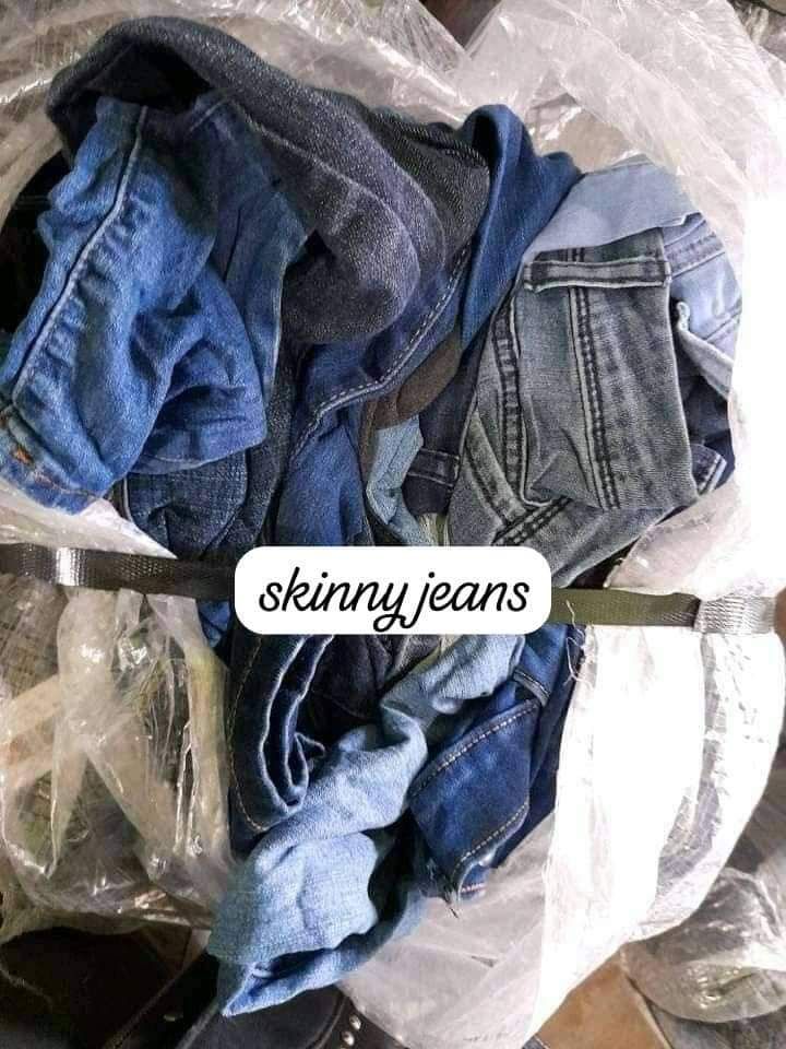 SKINNY JEANS 