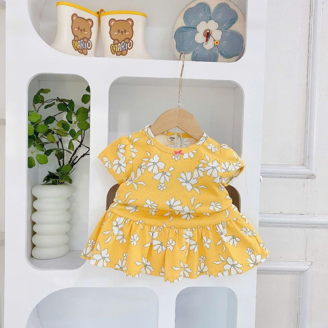 Girl Playset (Skirt) - Yellow Flower