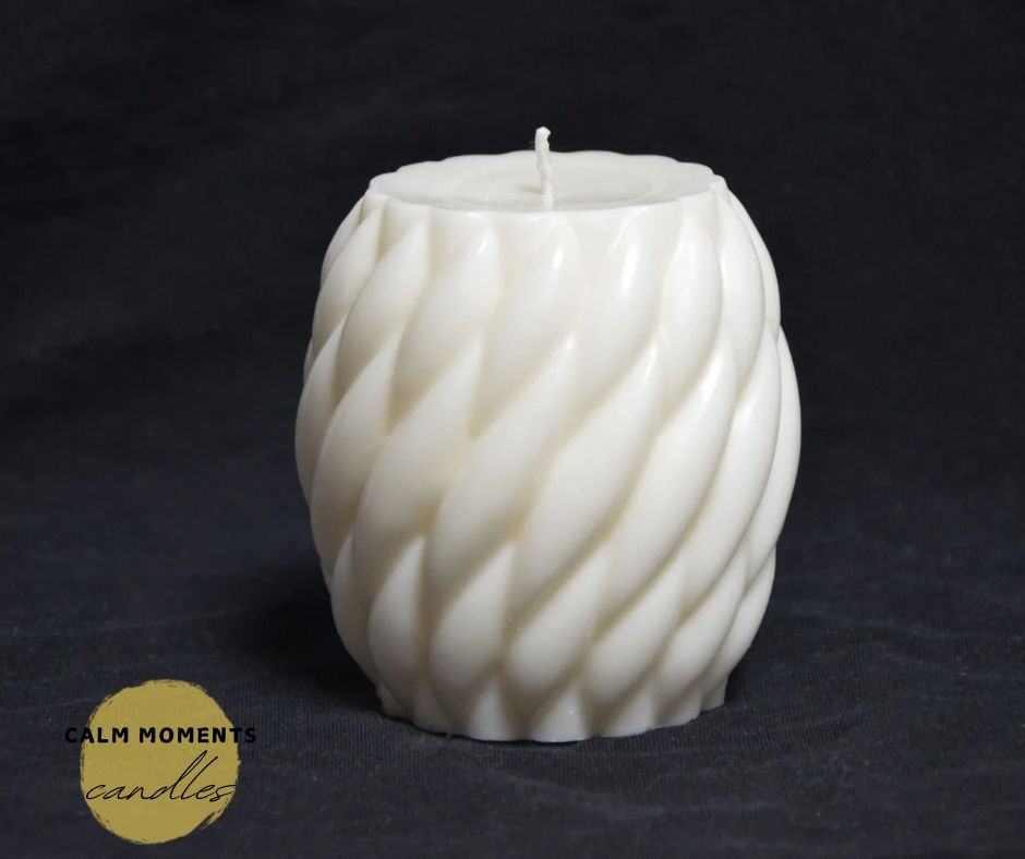 Geometric pillar soywax candle