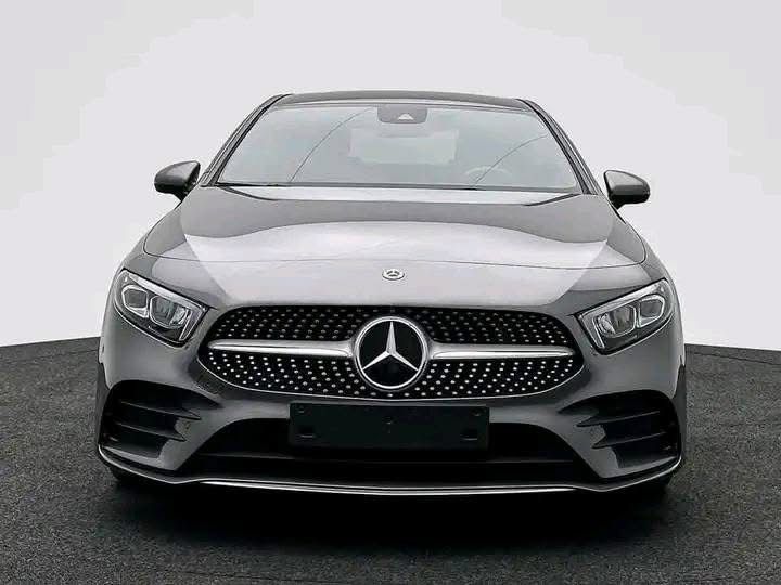 Mercedes-Benz A  / 2019