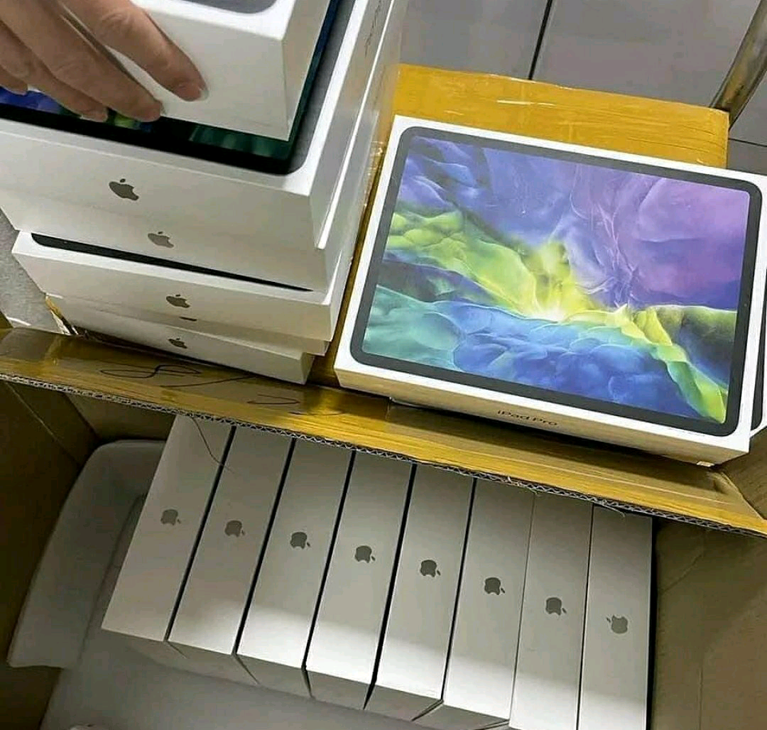 Apple IPad pro pallets