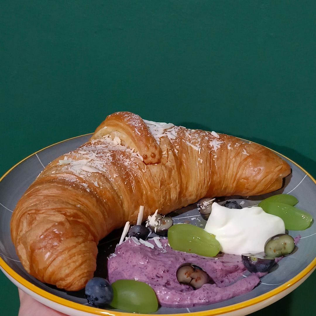 Sweet Croissant