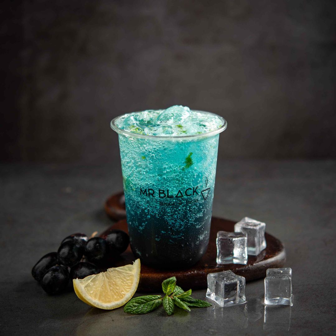 Black grape mojito