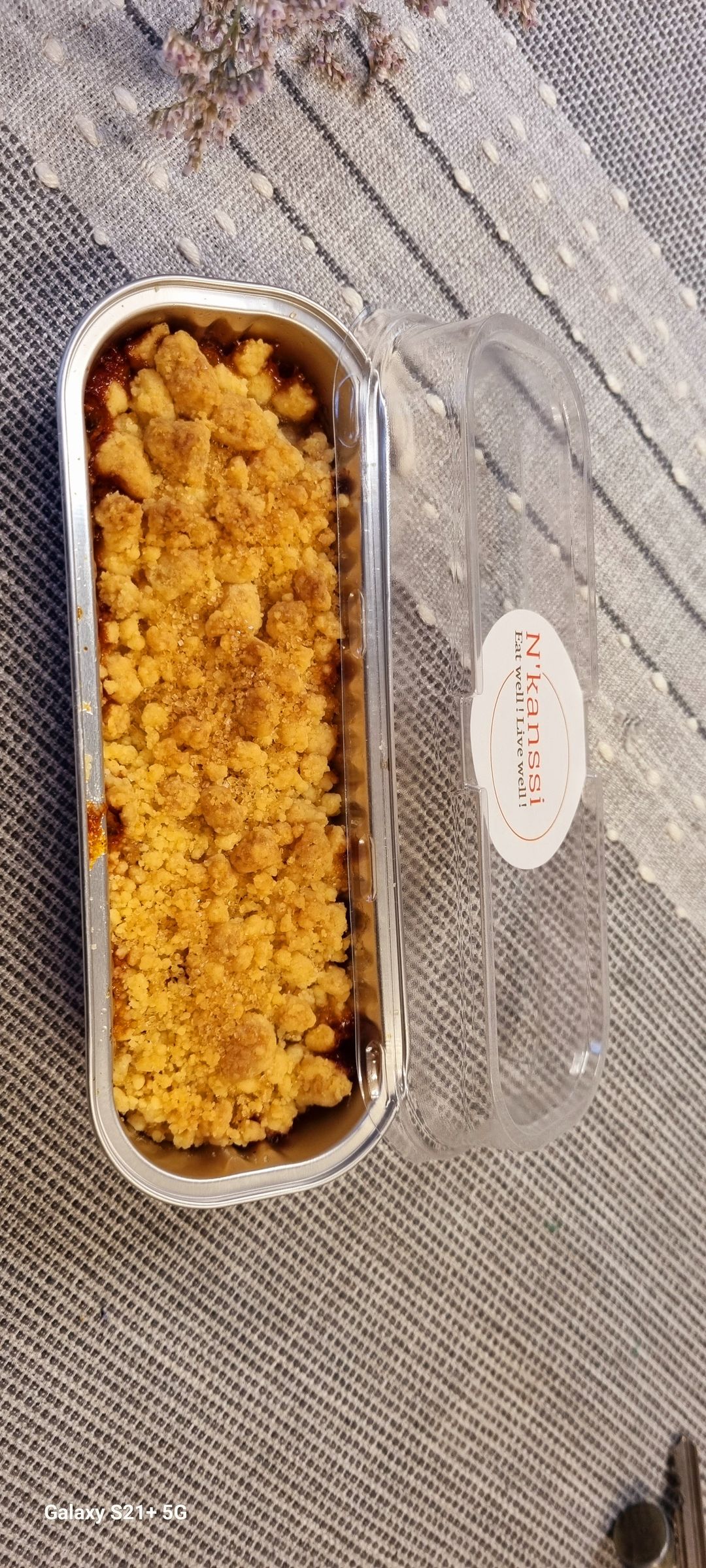 CRUMBLE