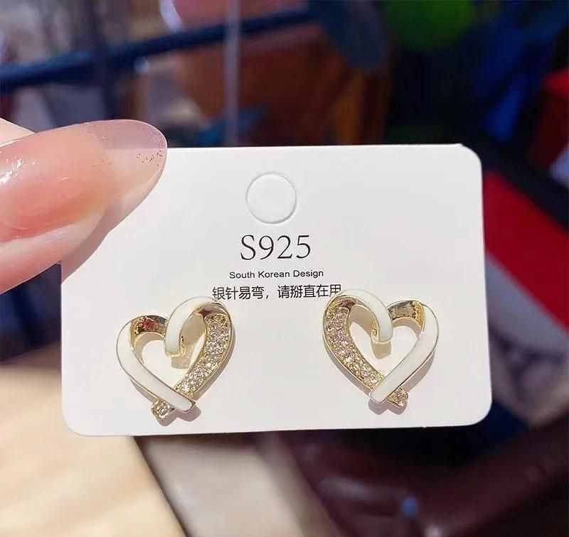 Heart Design Gold Plated Rhinestone Studs Tops