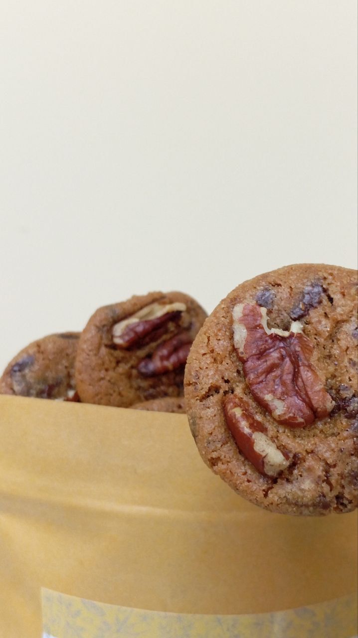 Pecan Chocolate Chips  Bottles (35pcs)