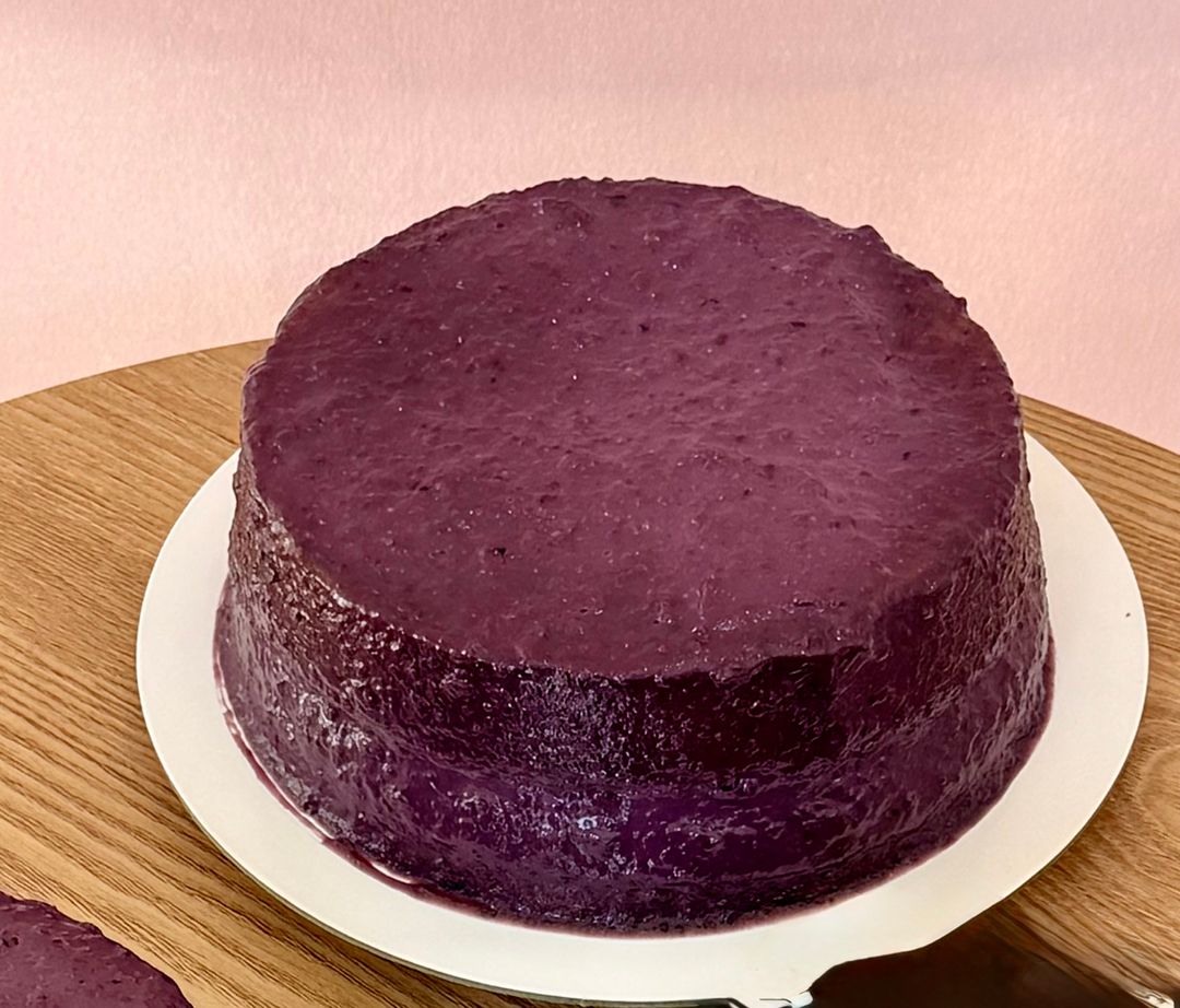 Regular Ube Cake 8"