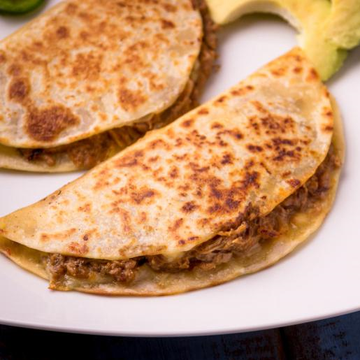 QUESADILLA CON CARNE