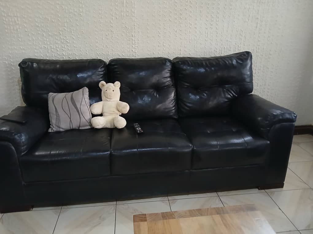 black leather sofa (FULL SET)